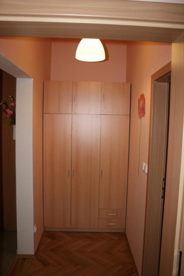Apartment No. 12 Trziste 29 Karlovy Vary Bagian luar foto